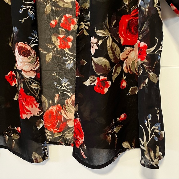 Open Floral Kimono Style Top - Picture 5 of 14